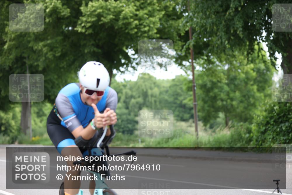 15.06.2025 - 7 Türme Triathlon Yannick Fuchs http://msf.ph/oto/7964910 15.06.2025 11:13:03 Radfahren 254, 283 meine-sportfotos.de