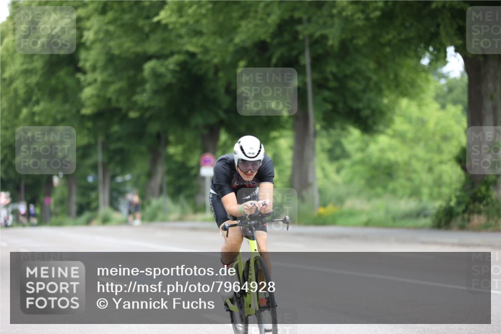 15.06.2025 - 7 Türme Triathlon Yannick Fuchs http://msf.ph/oto/7964928 15.06.2025 11:13:10 Radfahren 254, 289 meine-sportfotos.de