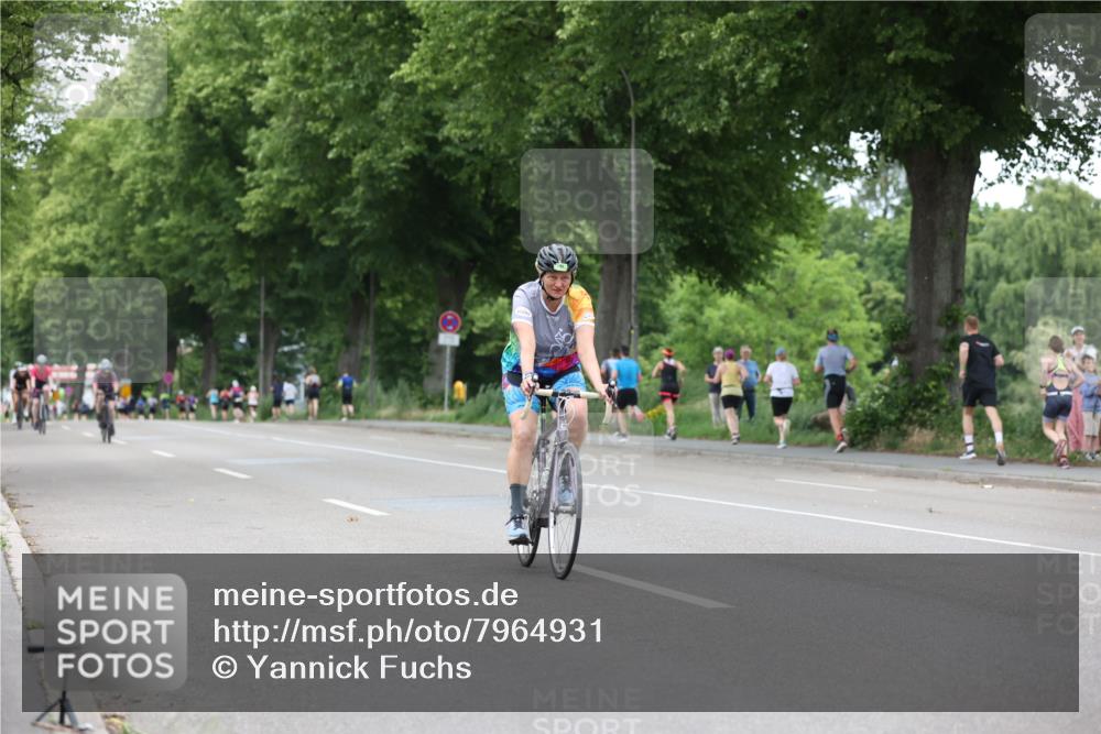15.06.2025 - 7 Türme Triathlon Yannick Fuchs http://msf.ph/oto/7964931 15.06.2025 13:56:33 Radfahren 197, 429, 765, 844, 1086 meine-sportfotos.de