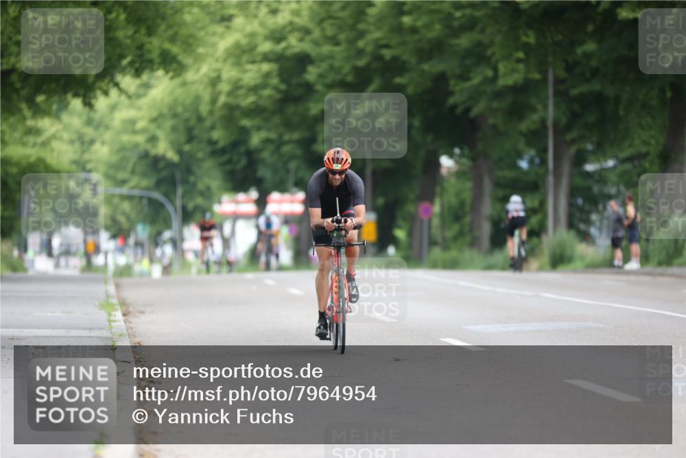 15.06.2025 - 7 Türme Triathlon Yannick Fuchs http://msf.ph/oto/7964954 15.06.2025 11:13:16 Radfahren 247, 318 meine-sportfotos.de