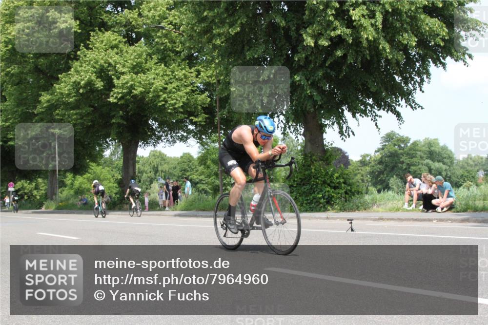15.06.2025 - 7 Türme Triathlon Yannick Fuchs http://msf.ph/oto/7964960 15.06.2025 13:03:25 Radfahren  meine-sportfotos.de
