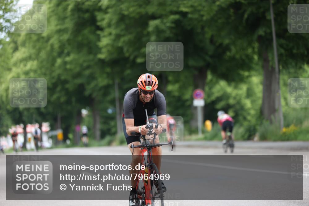 15.06.2025 - 7 Türme Triathlon Yannick Fuchs http://msf.ph/oto/7964969 15.06.2025 11:13:18 Radfahren 247, 318 meine-sportfotos.de