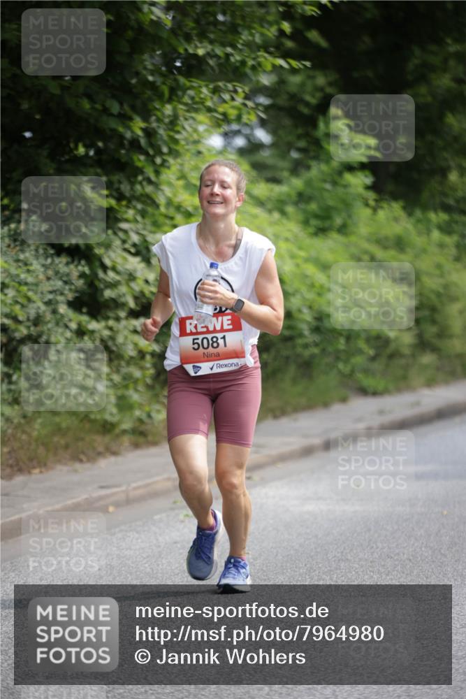 15.06.2025 - REWE Women's Run Jannik Wohlers http://msf.ph/oto/7964980 15.06.2025 09:59:54 Laufen 5081 meine-sportfotos.de