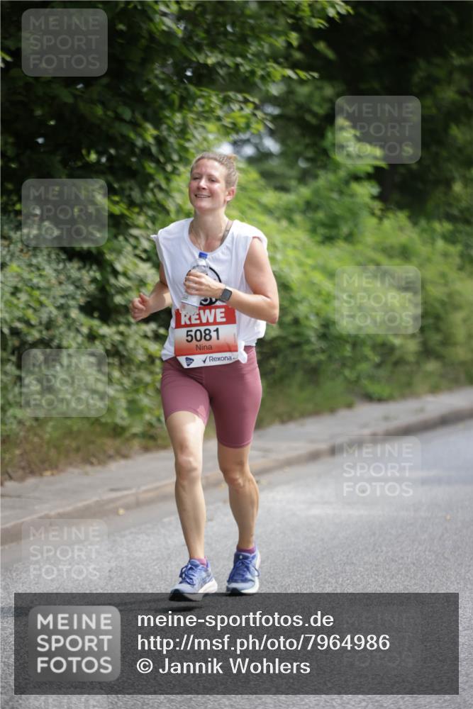 15.06.2025 - REWE Women's Run Jannik Wohlers http://msf.ph/oto/7964986 15.06.2025 09:59:54 Laufen 5081 meine-sportfotos.de