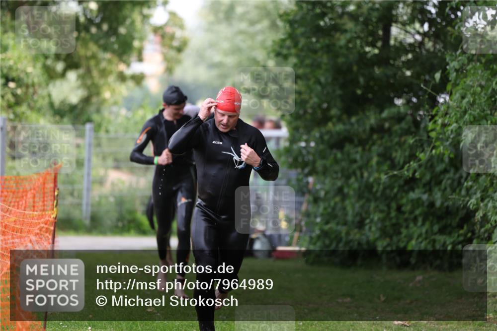 15.06.2025 - 7 Türme Triathlon Michael Strokosch http://msf.ph/oto/7964989 15.06.2025 12:18:09 Schwimmen 380, 523, 608, 615, 637, 638, 654, 656, 678 meine-sportfotos.de