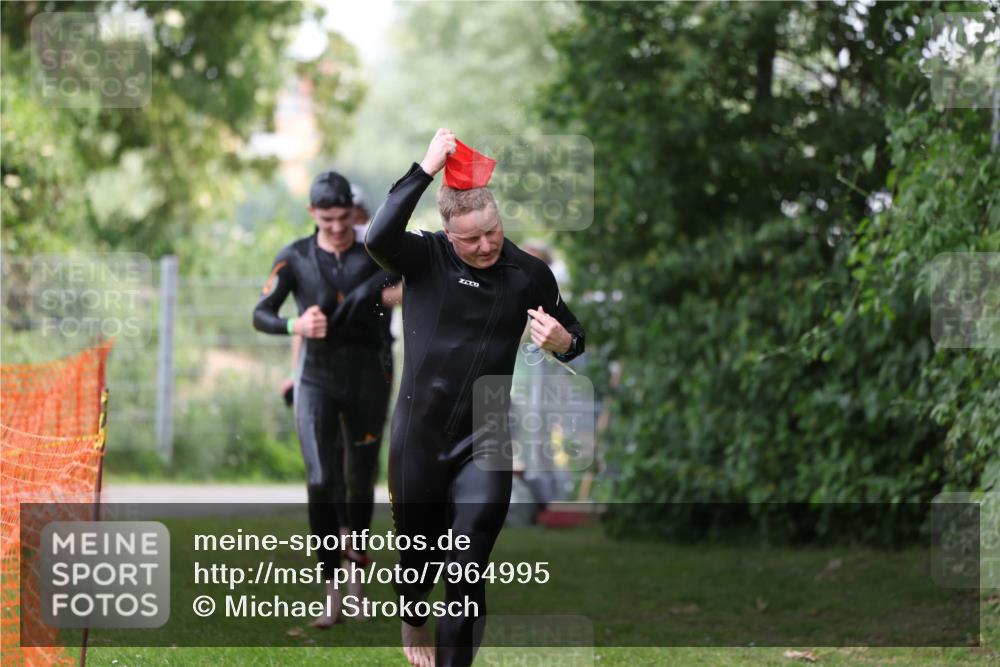15.06.2025 - 7 Türme Triathlon Michael Strokosch http://msf.ph/oto/7964995 15.06.2025 12:18:09 Schwimmen 380, 523, 608, 615, 637, 638, 654, 656, 678 meine-sportfotos.de