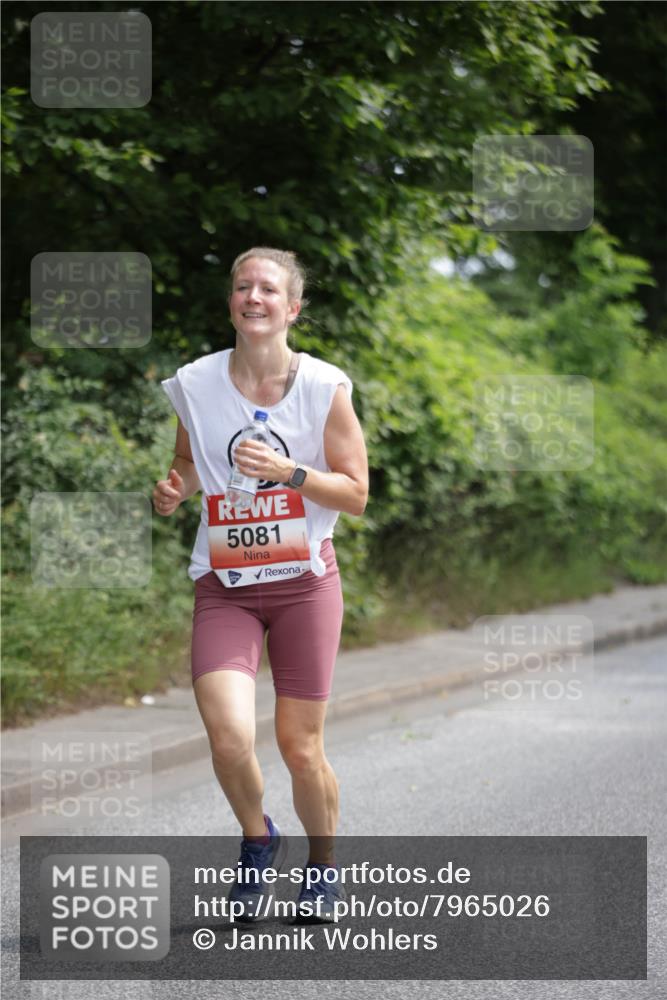 15.06.2025 - REWE Women's Run Jannik Wohlers http://msf.ph/oto/7965026 15.06.2025 09:59:54 Laufen 5081 meine-sportfotos.de