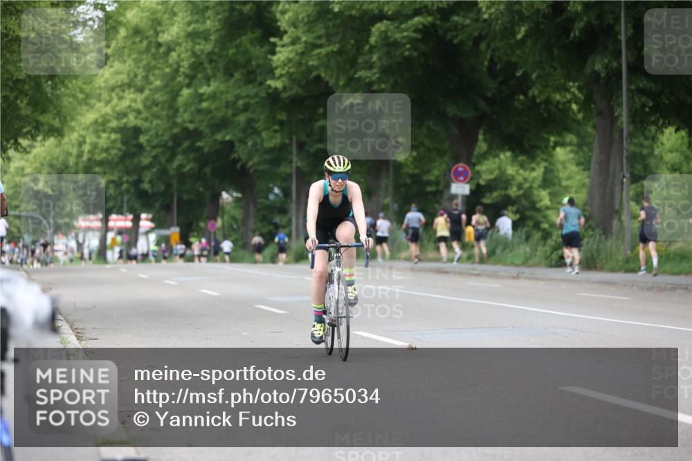 15.06.2025 - 7 Türme Triathlon Yannick Fuchs http://msf.ph/oto/7965034 15.06.2025 13:56:44 Radfahren  meine-sportfotos.de