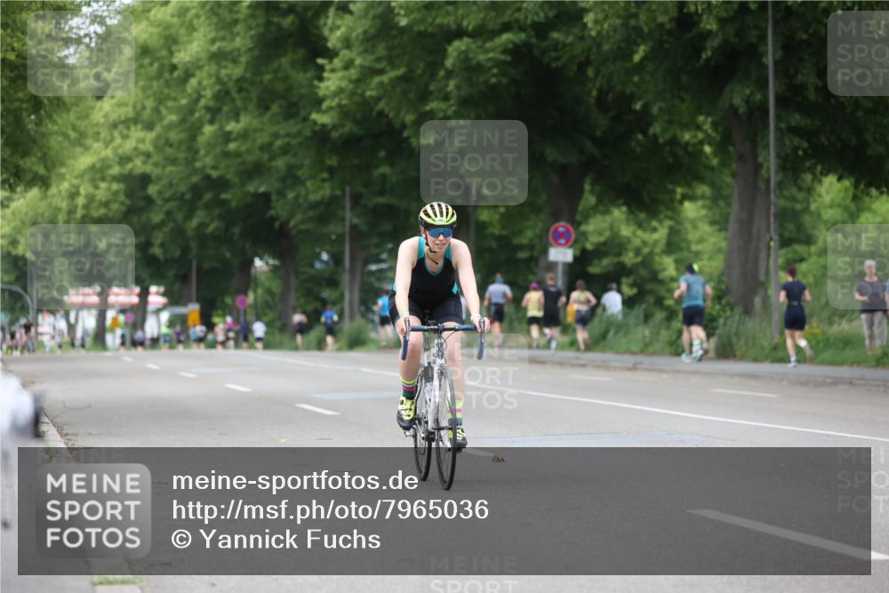15.06.2025 - 7 Türme Triathlon Yannick Fuchs http://msf.ph/oto/7965036 15.06.2025 13:56:44 Radfahren  meine-sportfotos.de