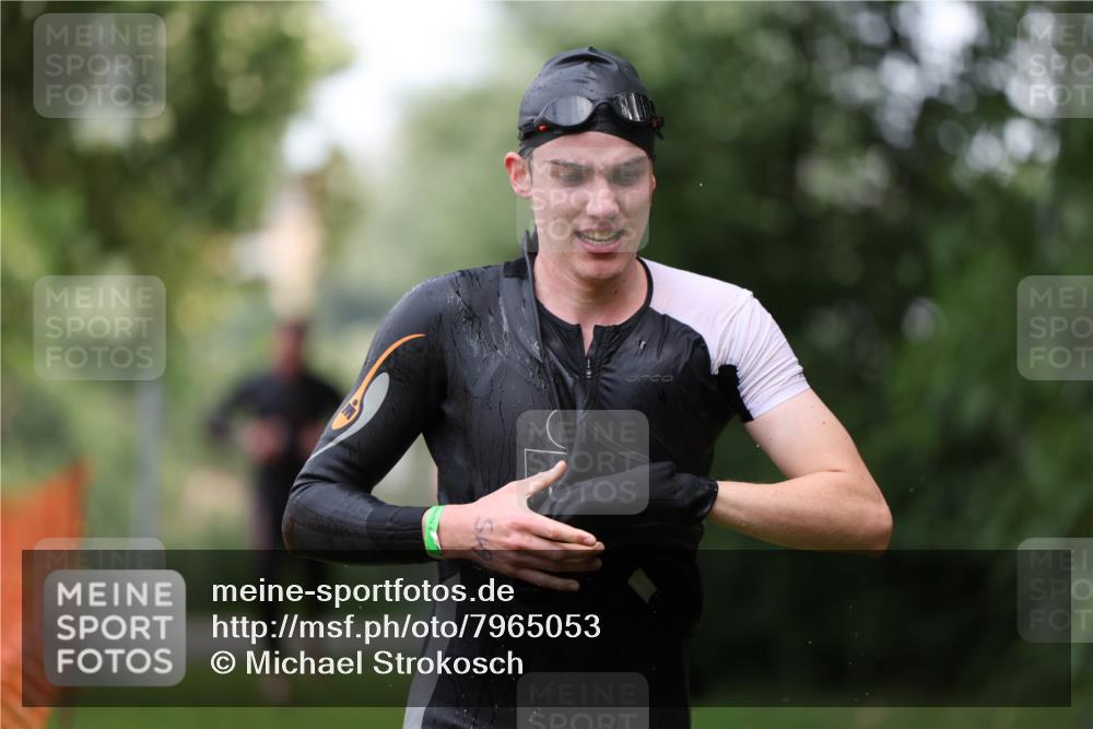 15.06.2025 - 7 Türme Triathlon Michael Strokosch http://msf.ph/oto/7965053 15.06.2025 12:18:12 Schwimmen 380, 608, 615, 637, 638, 654, 656, 678 meine-sportfotos.de