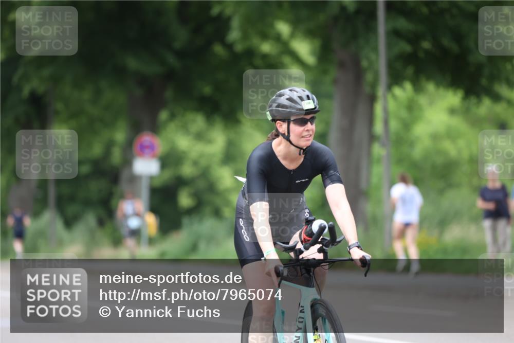 15.06.2025 - 7 Türme Triathlon Yannick Fuchs http://msf.ph/oto/7965074 15.06.2025 13:56:58 Radfahren 539, 588, 835 meine-sportfotos.de
