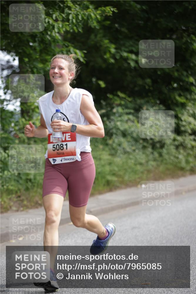 15.06.2025 - REWE Women's Run Jannik Wohlers http://msf.ph/oto/7965085 15.06.2025 09:59:55 Laufen 5081 meine-sportfotos.de