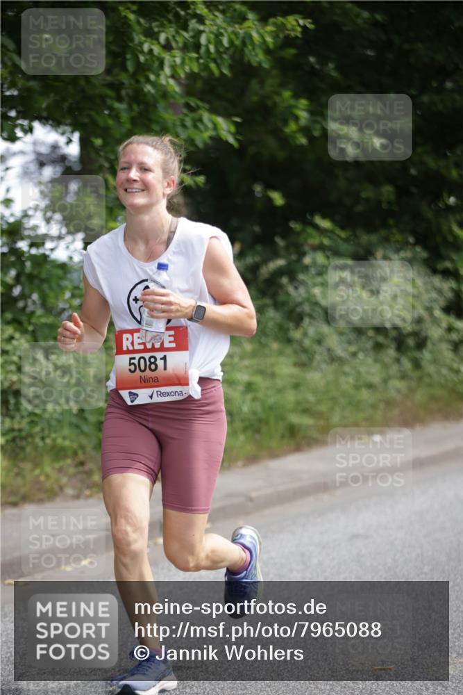15.06.2025 - REWE Women's Run Jannik Wohlers http://msf.ph/oto/7965088 15.06.2025 09:59:55 Laufen 5081 meine-sportfotos.de