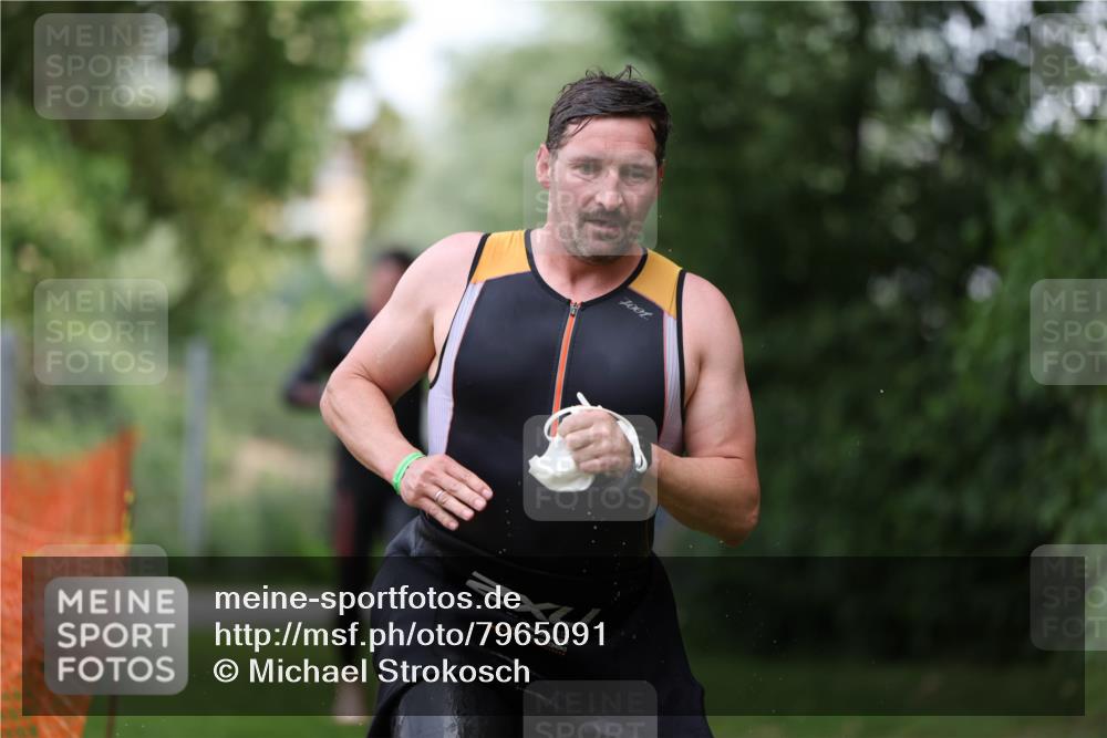 15.06.2025 - 7 Türme Triathlon Michael Strokosch http://msf.ph/oto/7965091 15.06.2025 12:18:14 Schwimmen 380, 608, 615, 637, 638, 654, 656, 678 meine-sportfotos.de