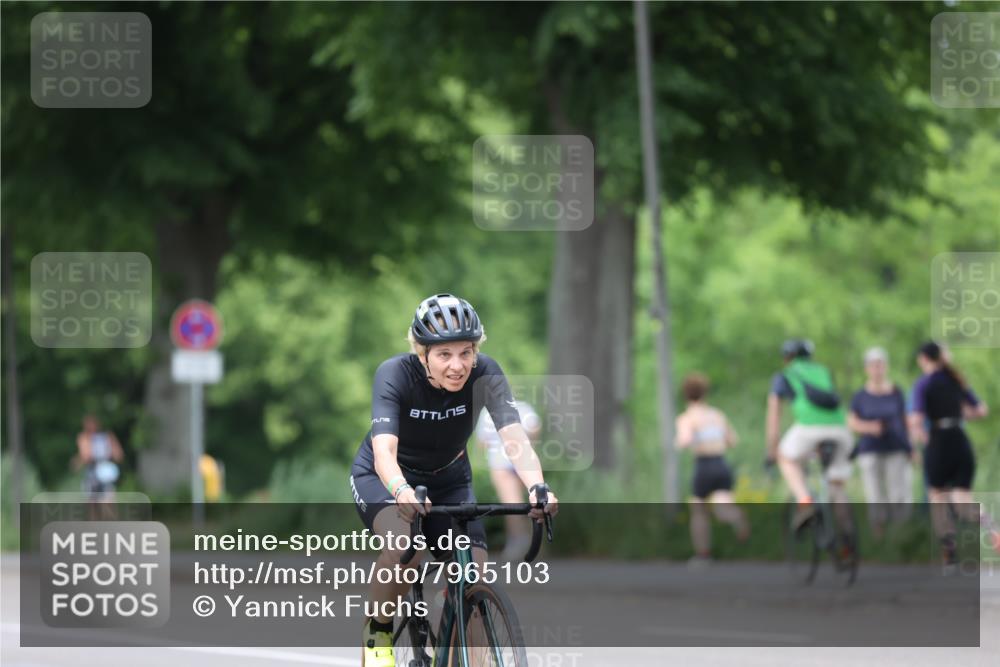 15.06.2025 - 7 Türme Triathlon Yannick Fuchs http://msf.ph/oto/7965103 15.06.2025 13:56:59 Radfahren 539, 588, 835 meine-sportfotos.de