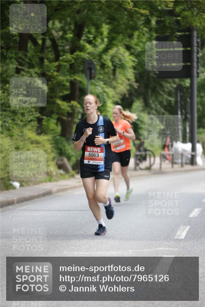 15.06.2025 - REWE Women's Run Jannik Wohlers http://msf.ph/oto/7965126 15.06.2025 09:59:57 Laufen 5063, 5163 meine-sportfotos.de