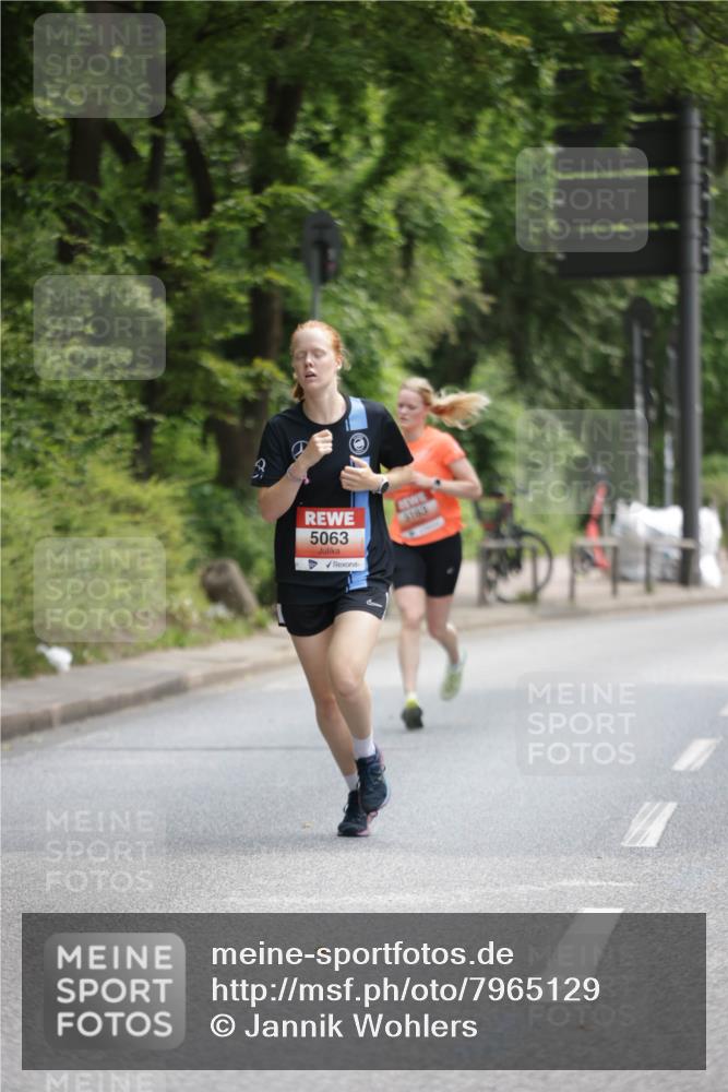 15.06.2025 - REWE Women's Run Jannik Wohlers http://msf.ph/oto/7965129 15.06.2025 09:59:57 Laufen 5063, 5163 meine-sportfotos.de