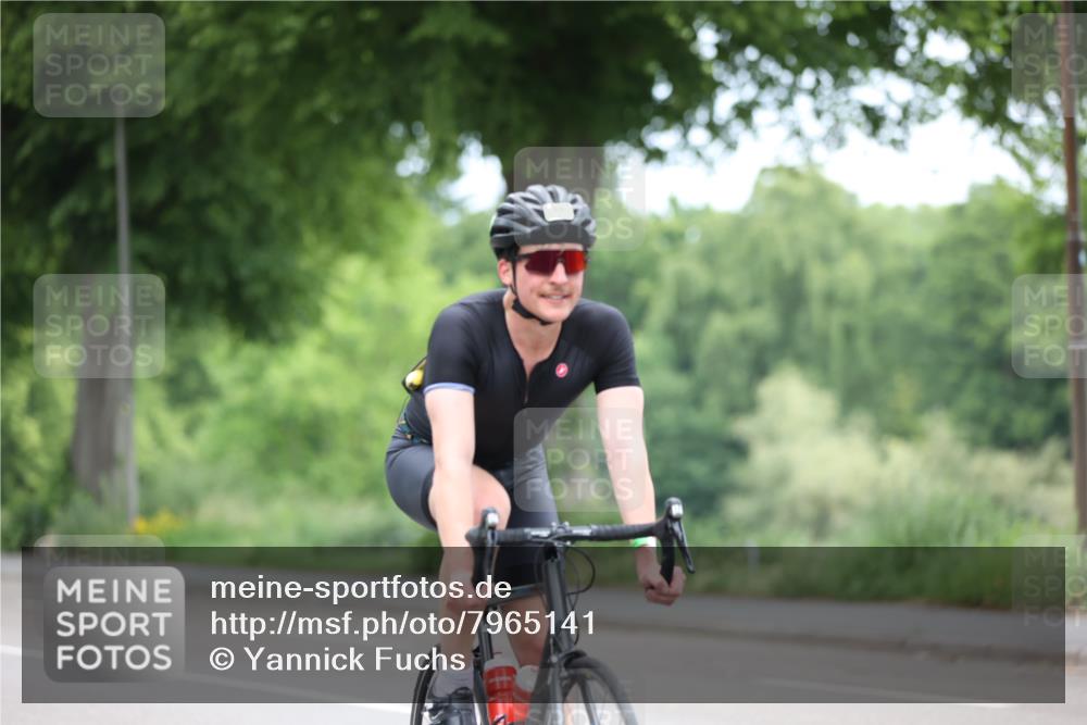 15.06.2025 - 7 Türme Triathlon Yannick Fuchs http://msf.ph/oto/7965141 15.06.2025 11:13:54 Radfahren 317 meine-sportfotos.de