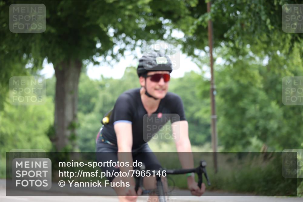 15.06.2025 - 7 Türme Triathlon Yannick Fuchs http://msf.ph/oto/7965146 15.06.2025 11:13:54 Radfahren 317 meine-sportfotos.de
