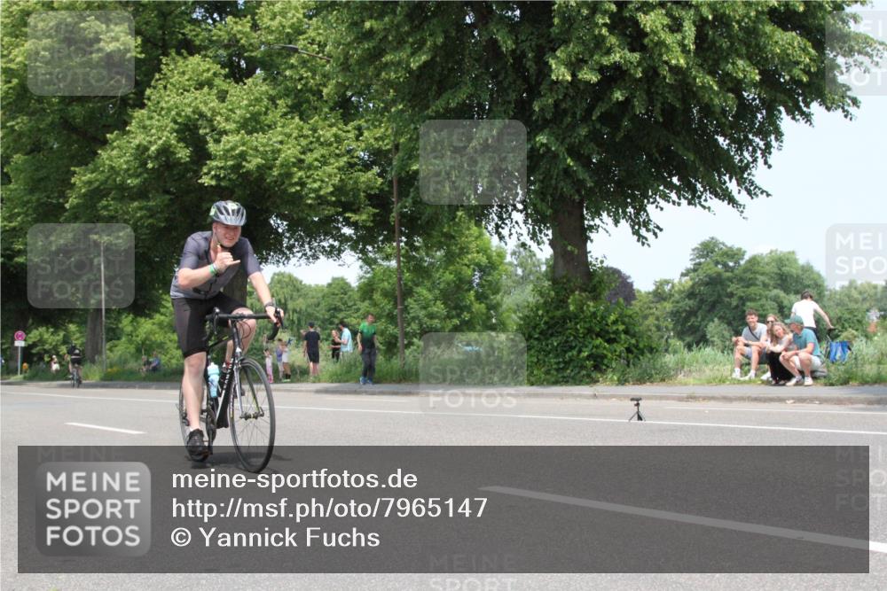 15.06.2025 - 7 Türme Triathlon Yannick Fuchs http://msf.ph/oto/7965147 15.06.2025 13:05:27 Radfahren  meine-sportfotos.de