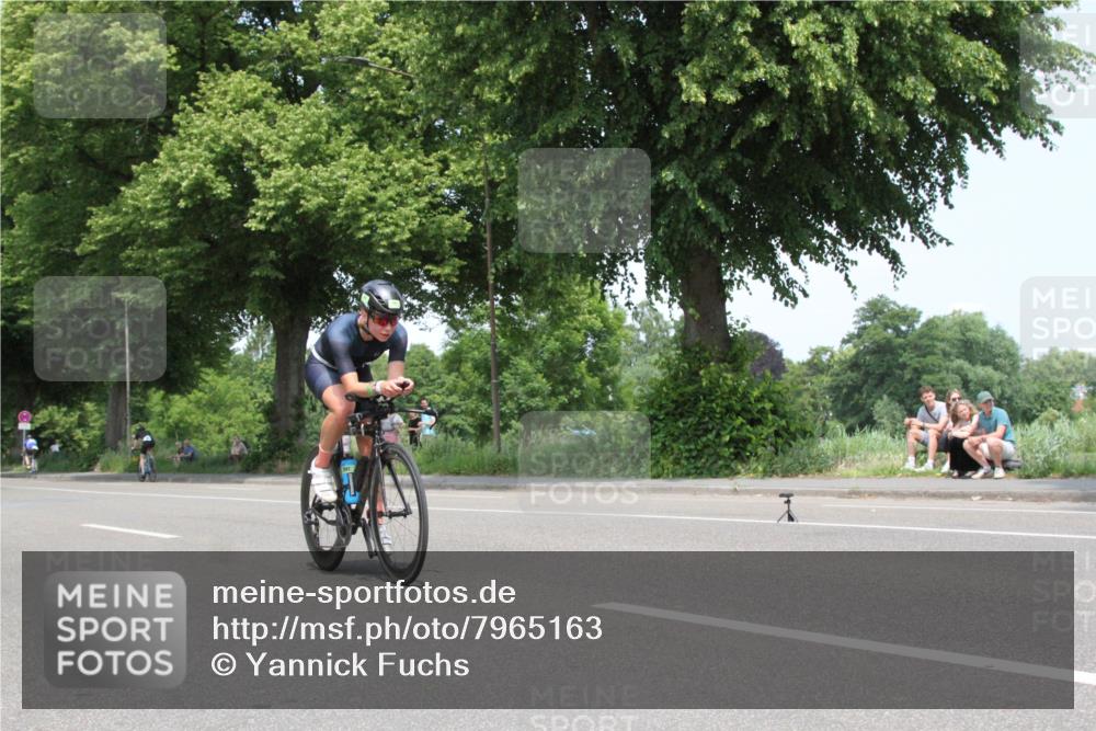 15.06.2025 - 7 Türme Triathlon Yannick Fuchs http://msf.ph/oto/7965163 15.06.2025 13:05:49 Radfahren  meine-sportfotos.de