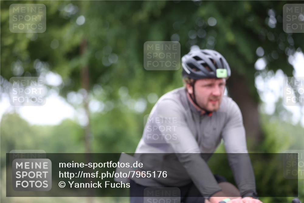 15.06.2025 - 7 Türme Triathlon Yannick Fuchs http://msf.ph/oto/7965176 15.06.2025 11:13:55 Radfahren 317 meine-sportfotos.de