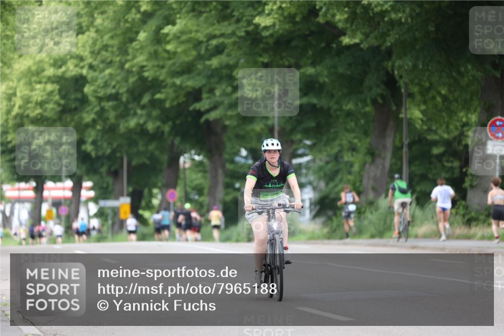 15.06.2025 - 7 Türme Triathlon Yannick Fuchs http://msf.ph/oto/7965188 15.06.2025 13:57:06 Radfahren 539, 808 meine-sportfotos.de