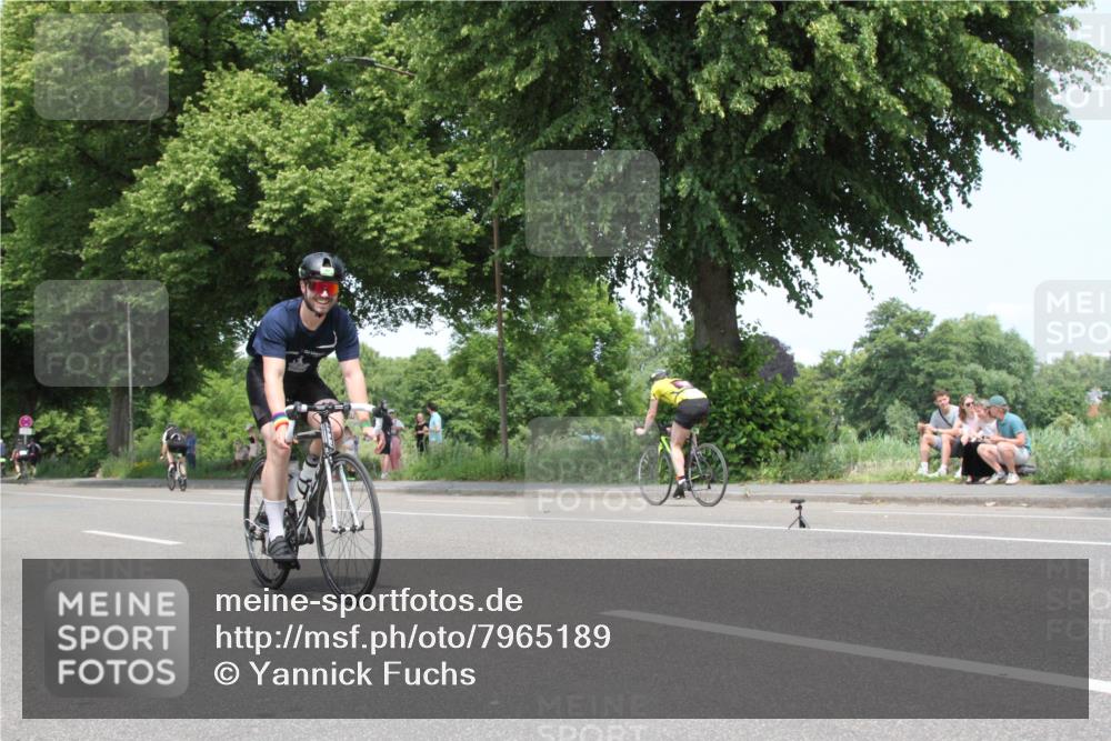 15.06.2025 - 7 Türme Triathlon Yannick Fuchs http://msf.ph/oto/7965189 15.06.2025 13:06:18 Radfahren  meine-sportfotos.de