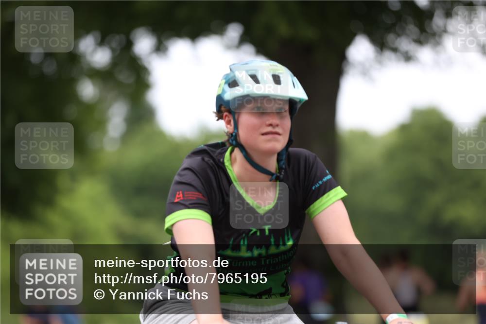 15.06.2025 - 7 Türme Triathlon Yannick Fuchs http://msf.ph/oto/7965195 15.06.2025 13:57:09 Radfahren 808 meine-sportfotos.de