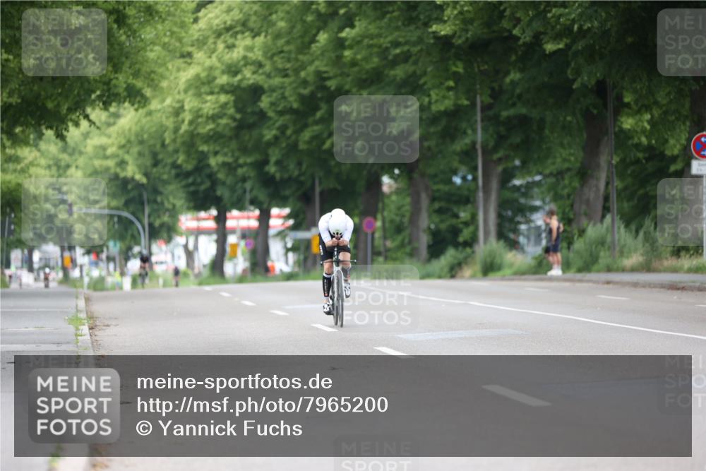 15.06.2025 - 7 Türme Triathlon Yannick Fuchs http://msf.ph/oto/7965200 15.06.2025 11:13:59 Radfahren 317 meine-sportfotos.de