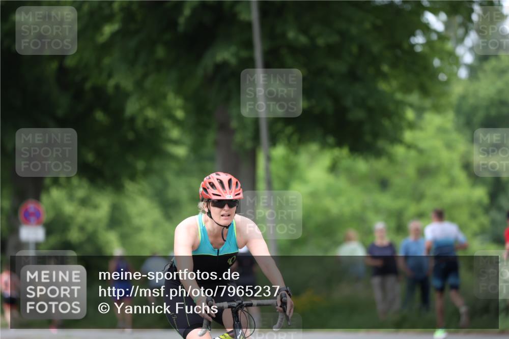 15.06.2025 - 7 Türme Triathlon Yannick Fuchs http://msf.ph/oto/7965237 15.06.2025 13:57:32 Radfahren 484, 961, 1096 meine-sportfotos.de