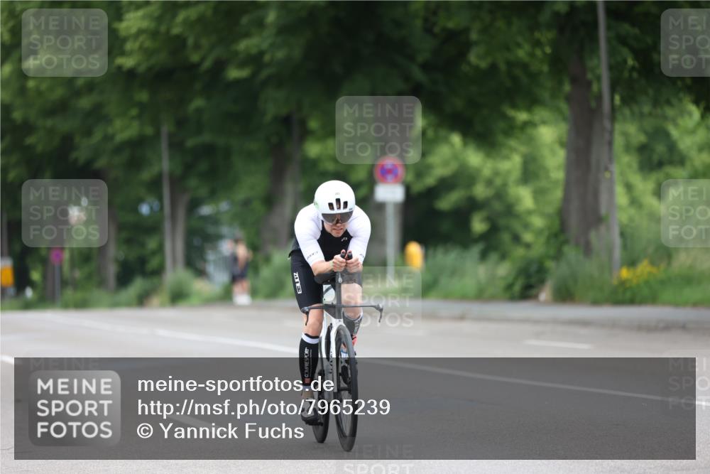 15.06.2025 - 7 Türme Triathlon Yannick Fuchs http://msf.ph/oto/7965239 15.06.2025 11:14:00 Radfahren 317 meine-sportfotos.de