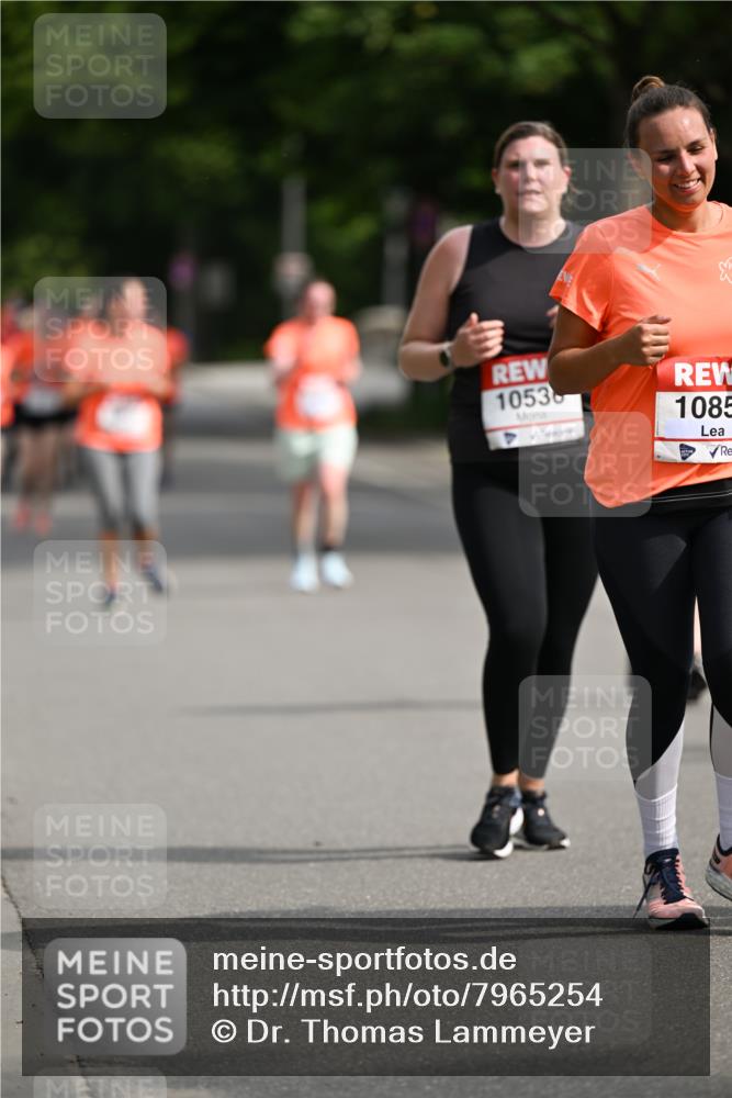 15.06.2025 - REWE Women's Run Dr. Thomas Lammeyer http://msf.ph/oto/7965254 15.06.2025 09:53:20 Laufen 1053, 1085 meine-sportfotos.de