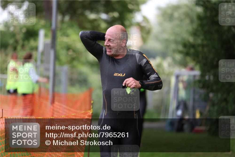 15.06.2025 - 7 Türme Triathlon Michael Strokosch http://msf.ph/oto/7965261 15.06.2025 12:18:30 Schwimmen 380, 384, 470, 510, 562, 637 meine-sportfotos.de