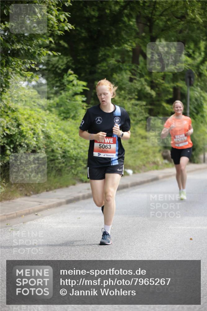 15.06.2025 - REWE Women's Run Jannik Wohlers http://msf.ph/oto/7965267 15.06.2025 09:59:59 Laufen 5063, 6163 meine-sportfotos.de