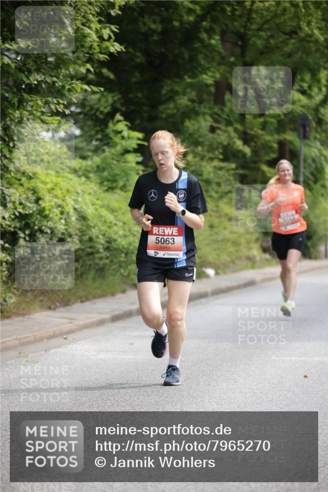 15.06.2025 - REWE Women's Run Jannik Wohlers http://msf.ph/oto/7965270 15.06.2025 09:59:59 Laufen 5063, 5163 meine-sportfotos.de