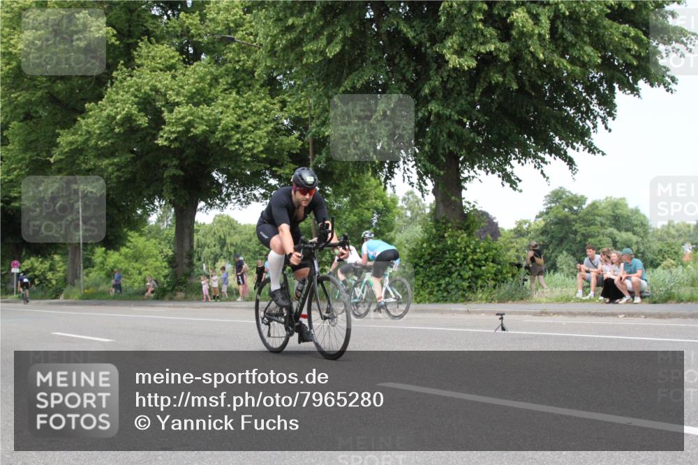 15.06.2025 - 7 Türme Triathlon Yannick Fuchs http://msf.ph/oto/7965280 15.06.2025 13:06:56 Radfahren  meine-sportfotos.de