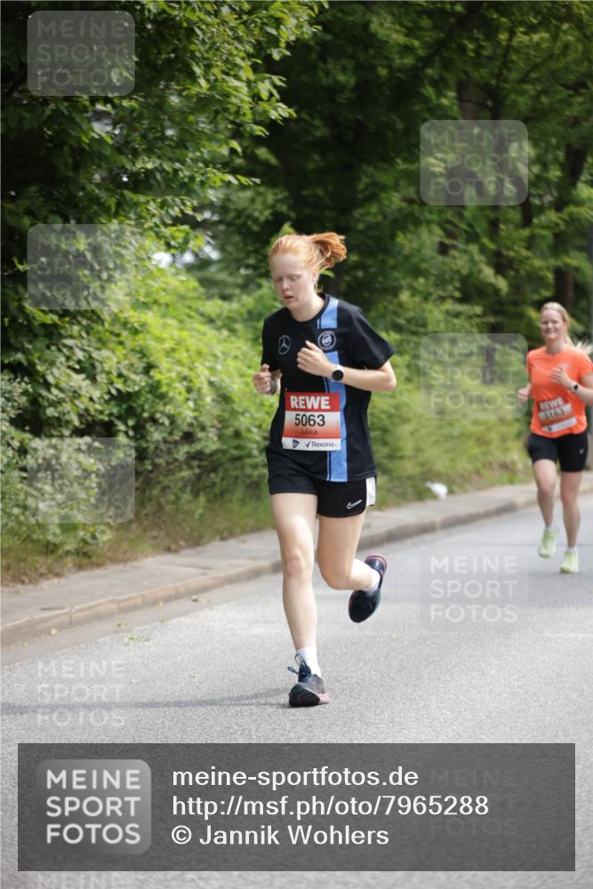 15.06.2025 - REWE Women's Run Jannik Wohlers http://msf.ph/oto/7965288 15.06.2025 09:59:59 Laufen 5063, 5163 meine-sportfotos.de