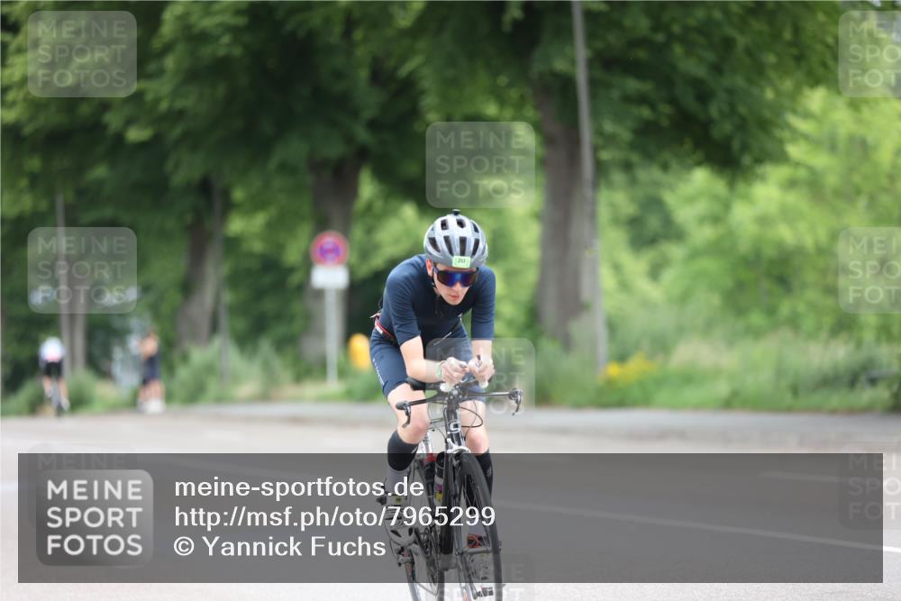 15.06.2025 - 7 Türme Triathlon Yannick Fuchs http://msf.ph/oto/7965299 15.06.2025 11:14:10 Radfahren 257 meine-sportfotos.de