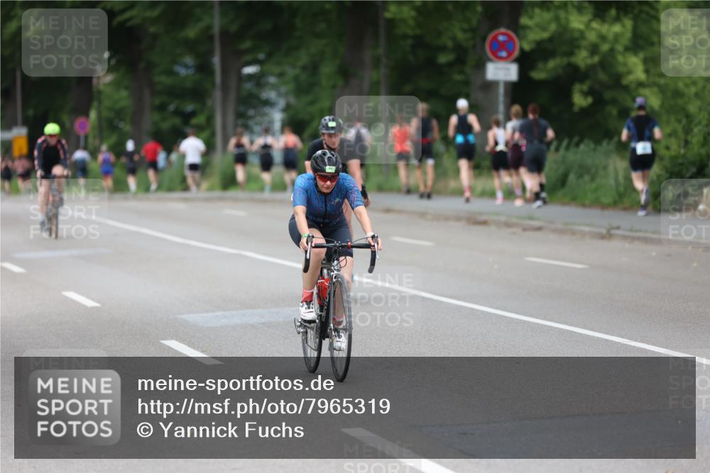 15.06.2025 - 7 Türme Triathlon Yannick Fuchs http://msf.ph/oto/7965319 15.06.2025 13:58:01 Radfahren 444, 491, 1061 meine-sportfotos.de