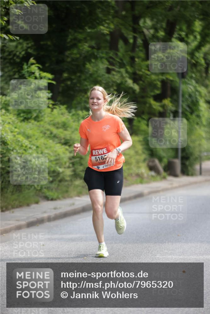 15.06.2025 - REWE Women's Run Jannik Wohlers http://msf.ph/oto/7965320 15.06.2025 10:00:01 Laufen 5163 meine-sportfotos.de