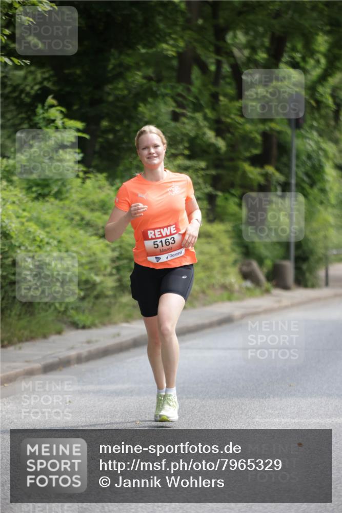 15.06.2025 - REWE Women's Run Jannik Wohlers http://msf.ph/oto/7965329 15.06.2025 10:00:01 Laufen 5163 meine-sportfotos.de
