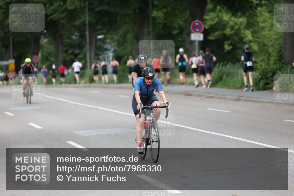 15.06.2025 - 7 Türme Triathlon Yannick Fuchs http://msf.ph/oto/7965330 15.06.2025 13:58:02 Radfahren 444, 491, 1061 meine-sportfotos.de