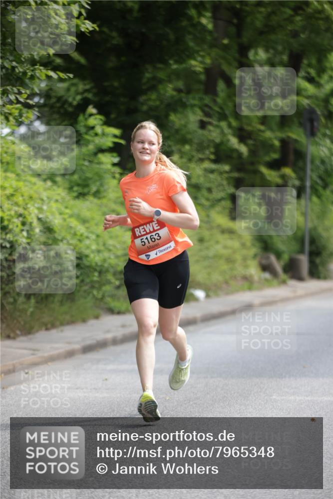 15.06.2025 - REWE Women's Run Jannik Wohlers http://msf.ph/oto/7965348 15.06.2025 10:00:02 Laufen 5163 meine-sportfotos.de