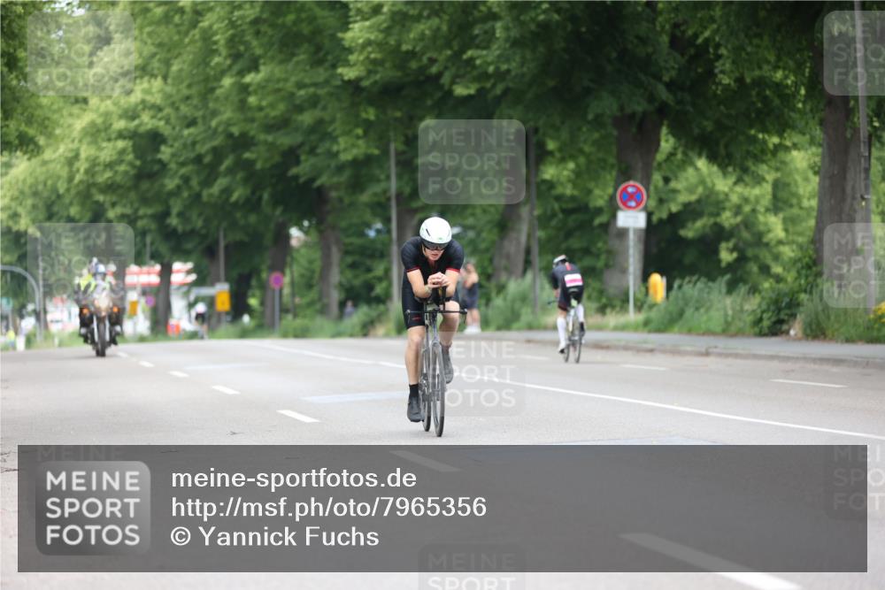 15.06.2025 - 7 Türme Triathlon Yannick Fuchs http://msf.ph/oto/7965356 15.06.2025 11:14:17 Radfahren 208, 233 meine-sportfotos.de