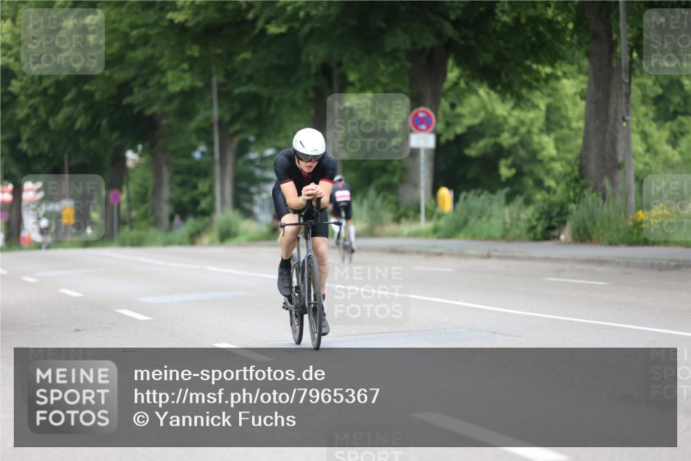 15.06.2025 - 7 Türme Triathlon Yannick Fuchs http://msf.ph/oto/7965367 15.06.2025 11:14:17 Radfahren 208, 233 meine-sportfotos.de