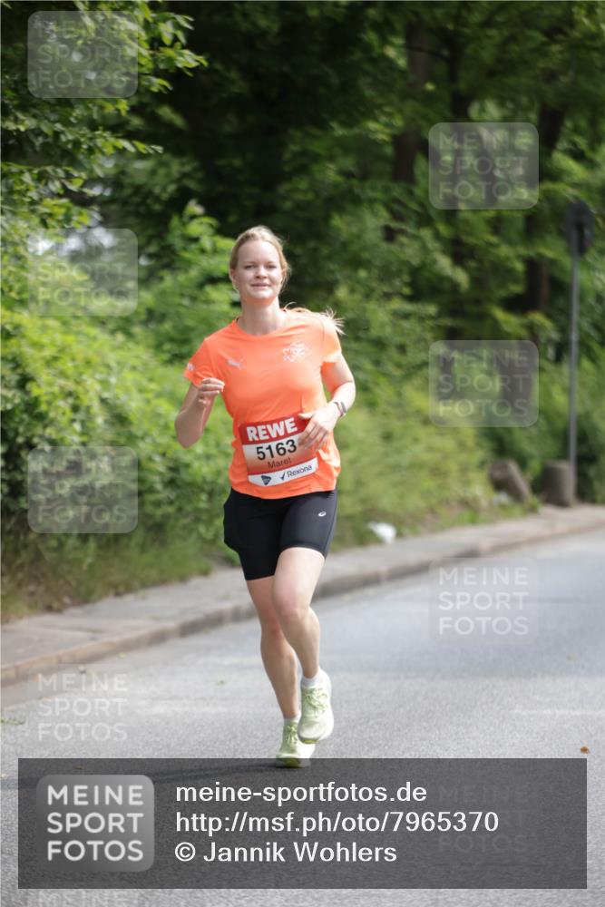 15.06.2025 - REWE Women's Run Jannik Wohlers http://msf.ph/oto/7965370 15.06.2025 10:00:02 Laufen 5163 meine-sportfotos.de