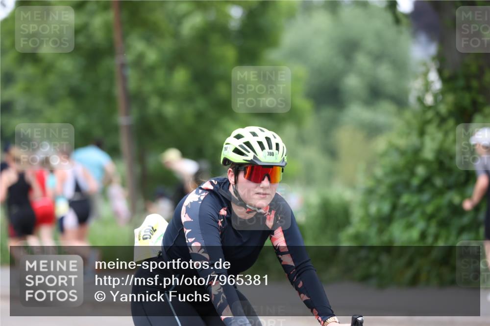 15.06.2025 - 7 Türme Triathlon Yannick Fuchs http://msf.ph/oto/7965381 15.06.2025 13:58:07 Radfahren 444, 491 meine-sportfotos.de