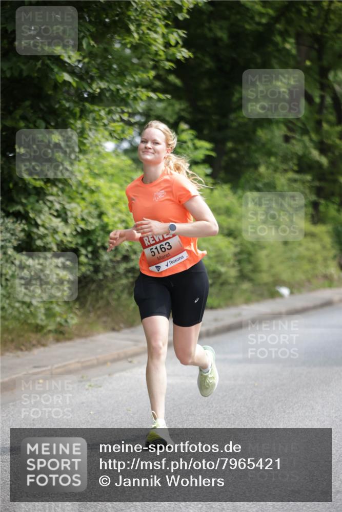 15.06.2025 - REWE Women's Run Jannik Wohlers http://msf.ph/oto/7965421 15.06.2025 10:00:02 Laufen 5163 meine-sportfotos.de