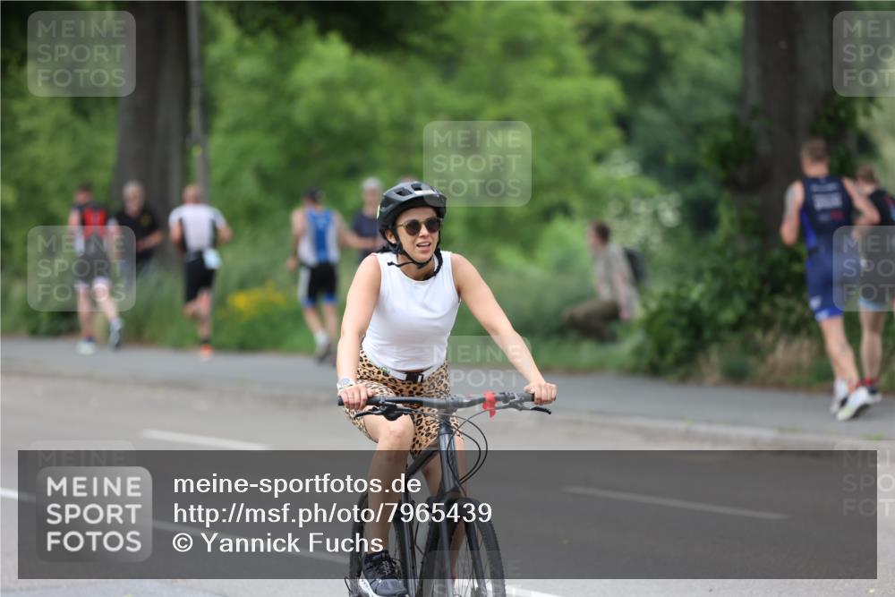 15.06.2025 - 7 Türme Triathlon Yannick Fuchs http://msf.ph/oto/7965439 15.06.2025 13:58:26 Radfahren 965 meine-sportfotos.de